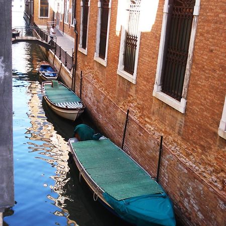 Love Island Venezia Esterno foto