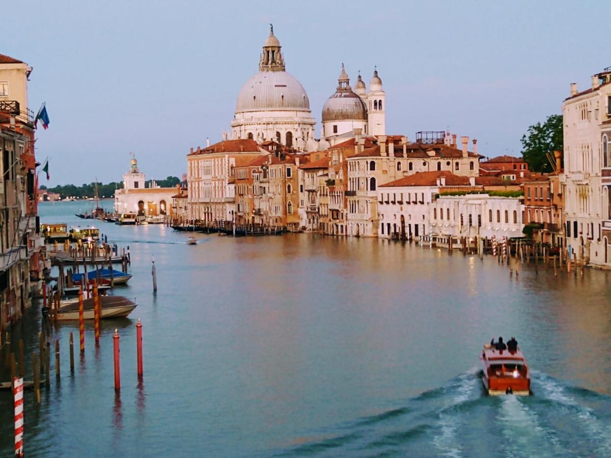 Love Island Venezia Esterno foto